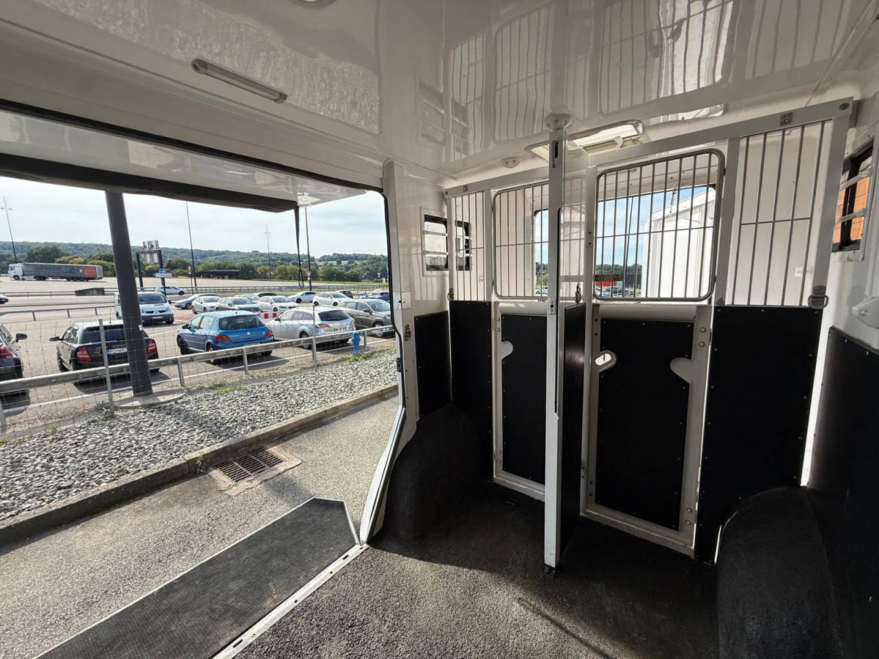 VL RENAULT MASTER 150CH STALLE BARBOT 3P - VENDU