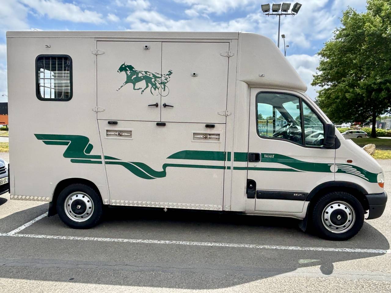 Camion chevaux THEAULT Renault Master
