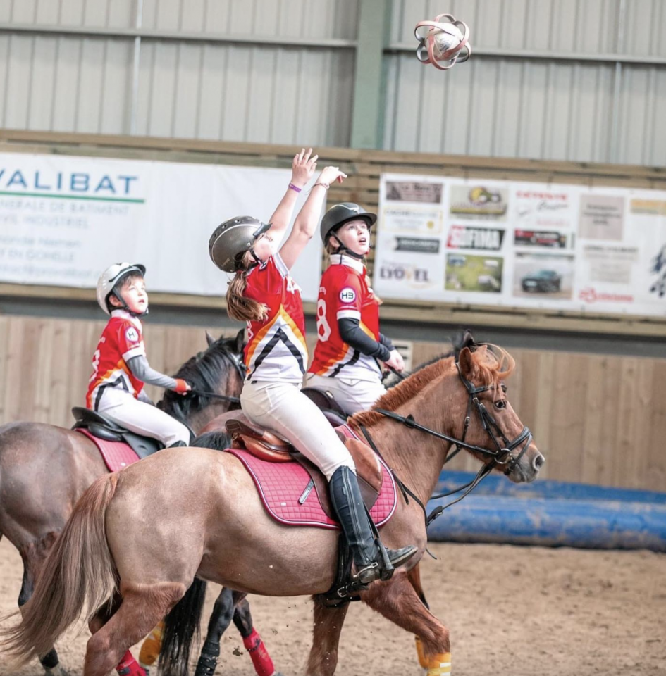 EASY JUMP - 11ans - 1m30