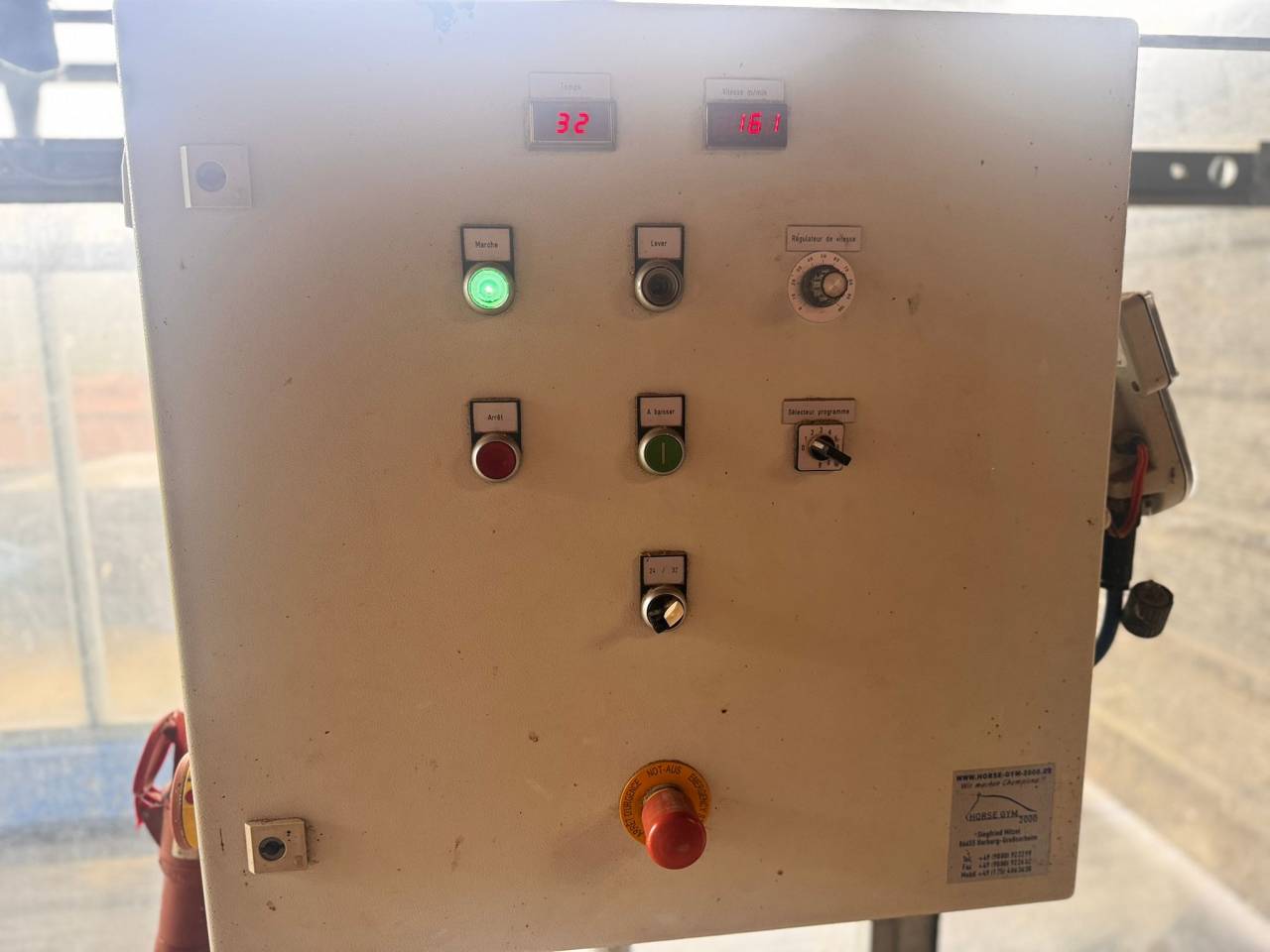 Tapis roulant HORSE GYM 2000 avec Balance de pesée 