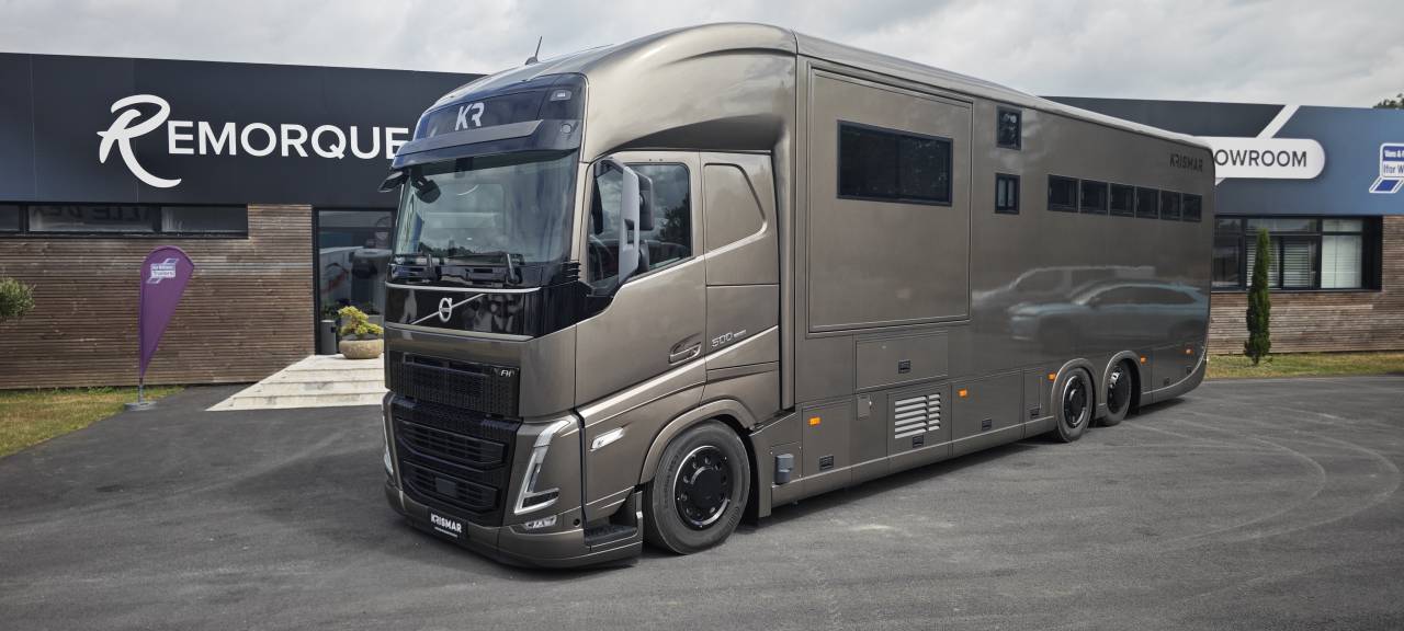 Camion poids lourds Krismar 6 chevaux 