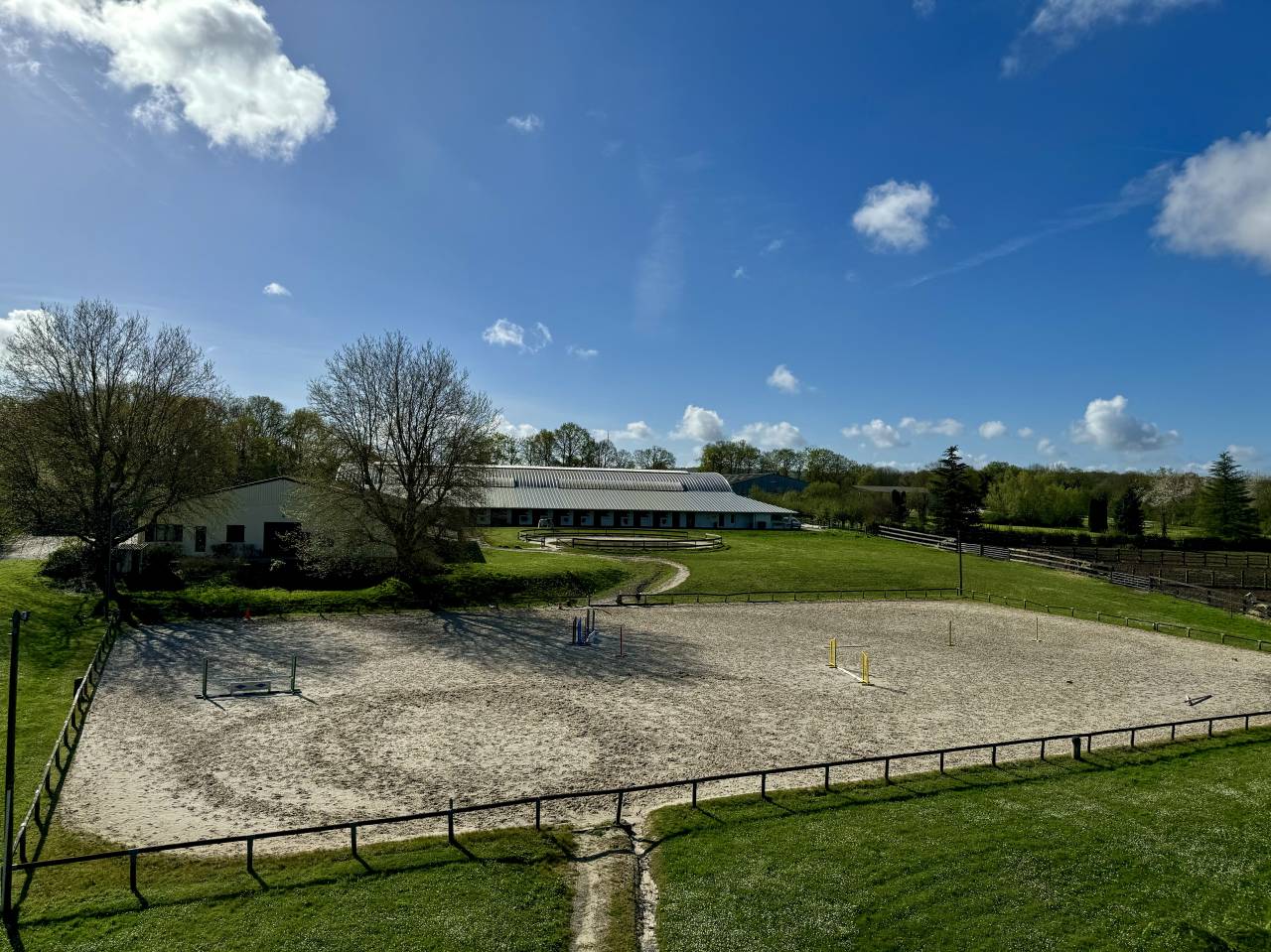 Pension pr&eacute; dans un cadre idylique