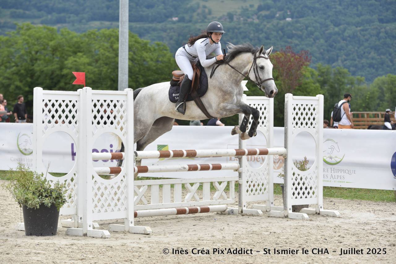 Jument de 5 ans tourne sur 110 cm 