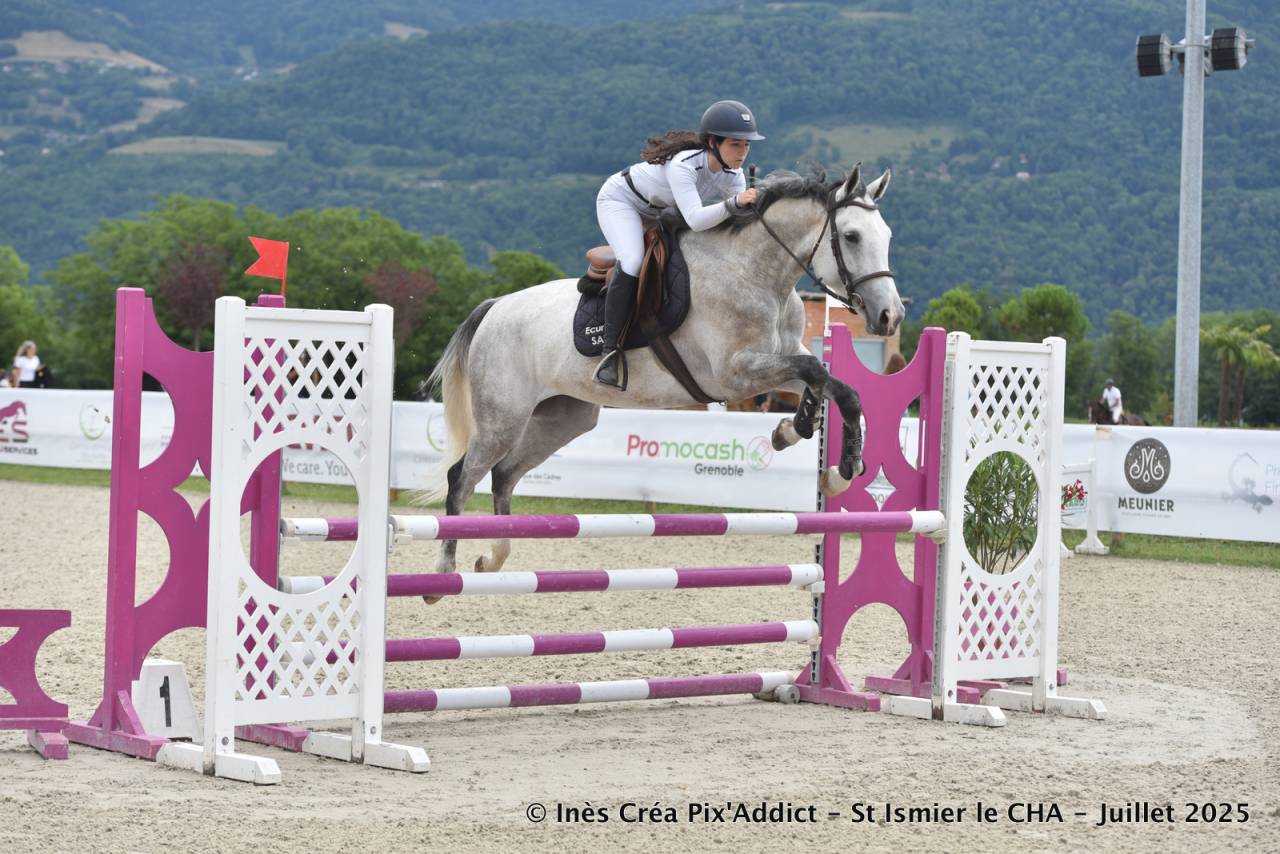 Jument de 5 ans tourne sur 110 cm 