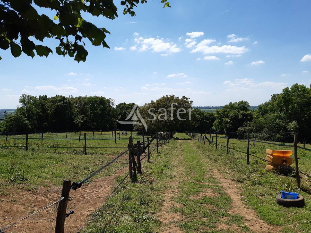 Fermette sur environ 4 ha