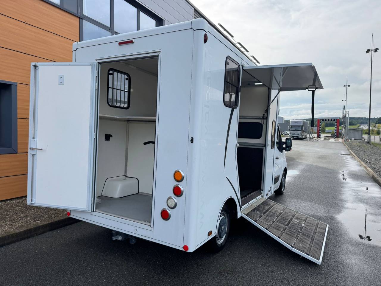 VL OPEL MOVANO 170CH CAVALCAR 5P - VENDU