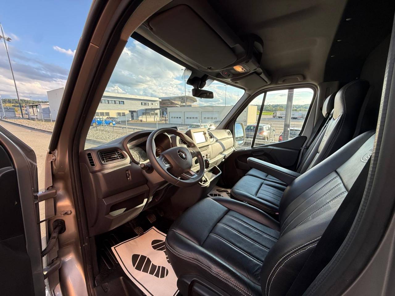 VL STX STALLE 3P 165CH SELLERIE XL- VENDU