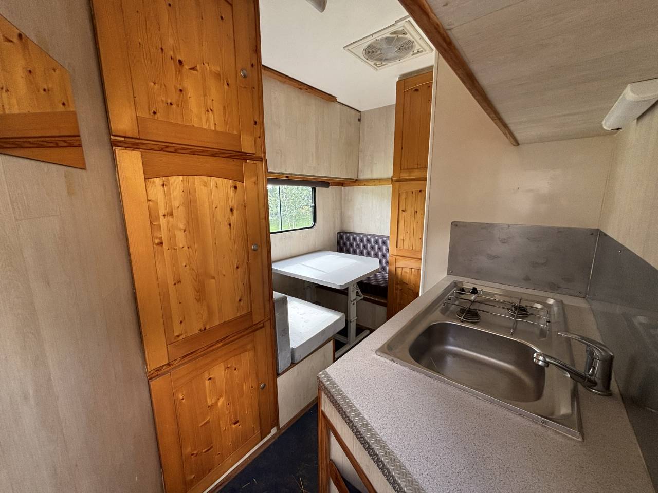 Vends camion 3 chevaux avec home car