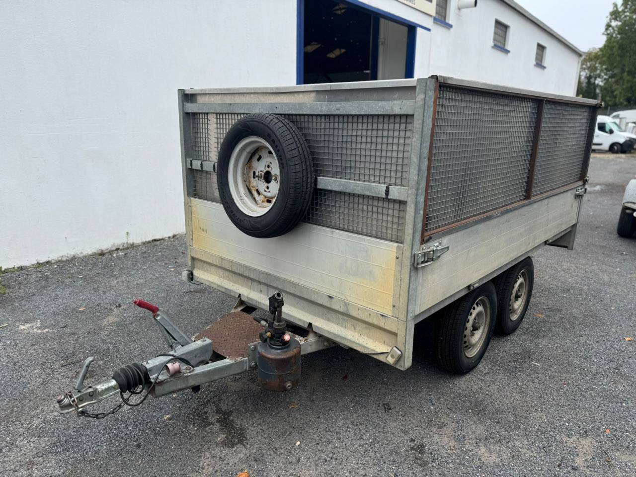 Remorque DEFICO –  250x150x92 – PTAC 975kg – Basculante