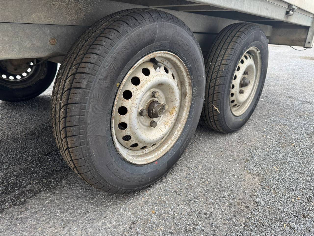 Remorque DEFICO –  250x150x92 – PTAC 975kg – Basculante