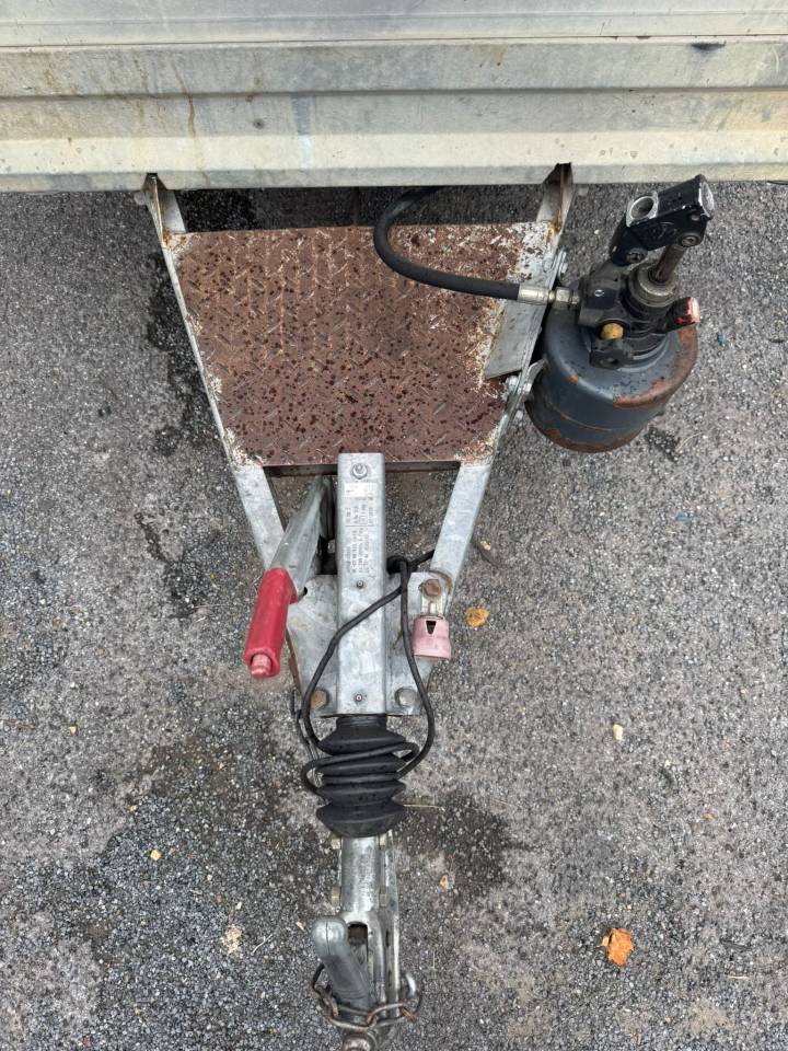 Remorque DEFICO –  250x150x92 – PTAC 975kg – Basculante