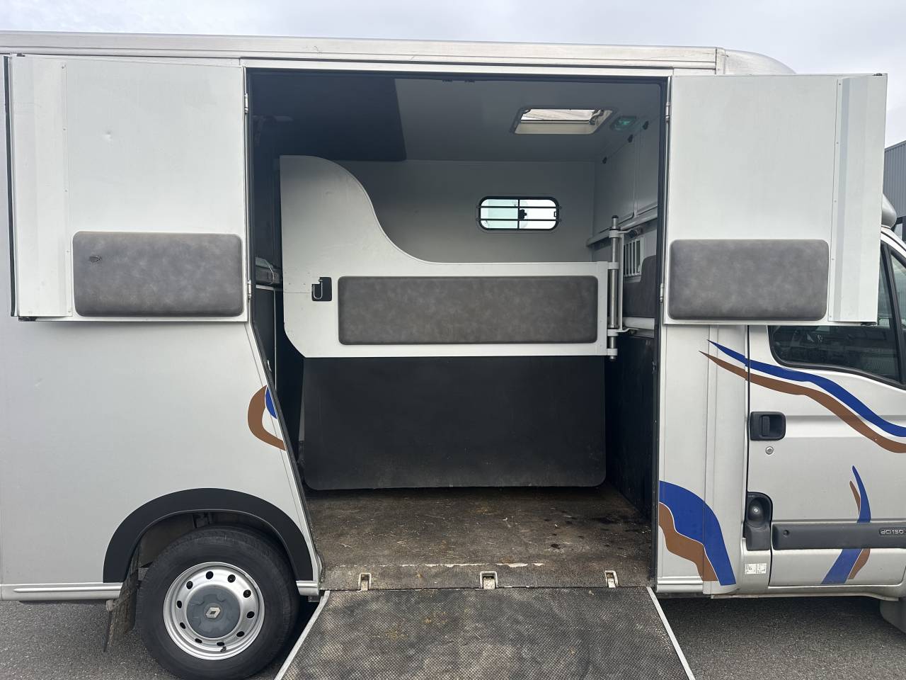 Camion theault 2 places chevaux van 