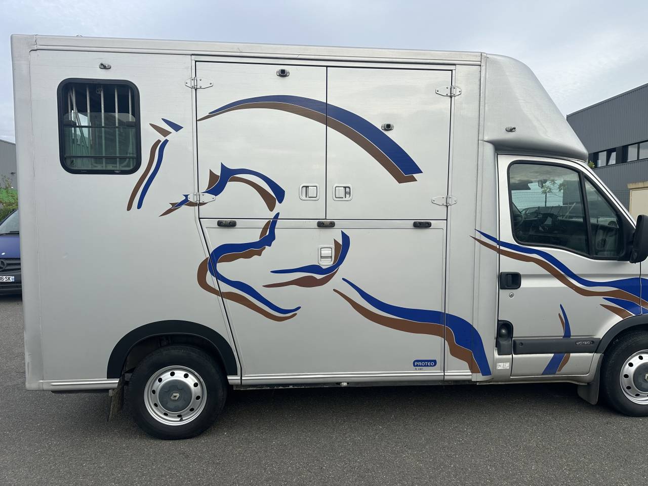 Camion theault 2 places chevaux van 