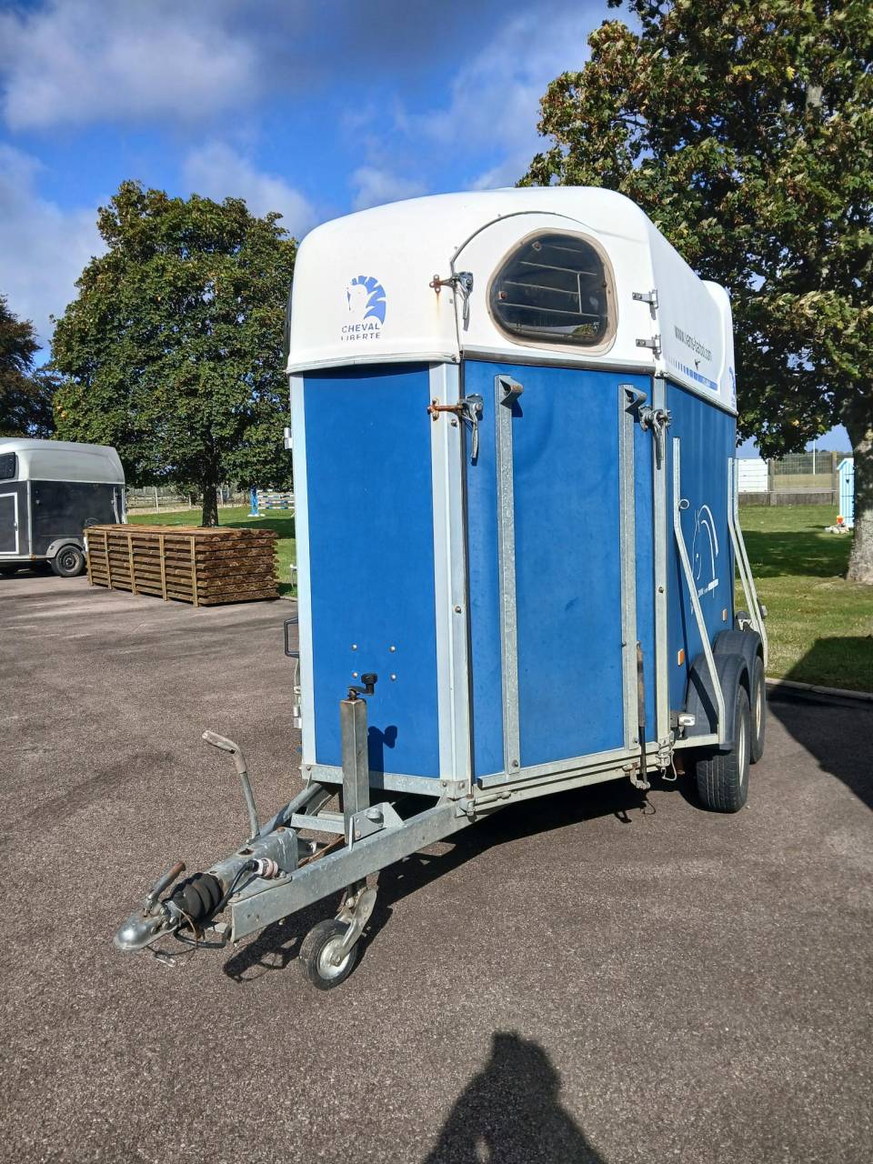 VAN OCCASION 2 PLACES CHEVAL LIBERTE