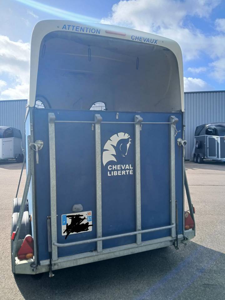 VAN OCCASION 2 PLACES CHEVAL LIBERTE