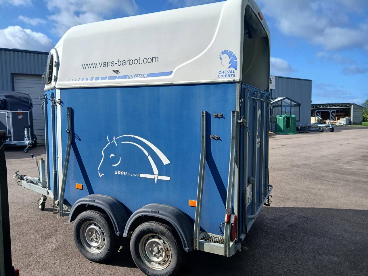 VAN OCCASION 2 PLACES CHEVAL LIBERTE