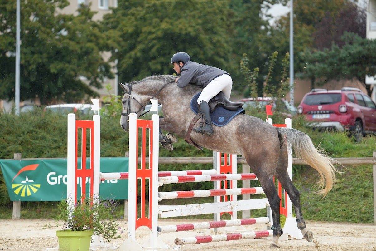 Khloé de Goutte de Noire 5ans -Cornet OBolensky, Lord Z