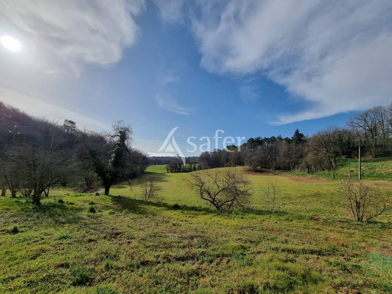 Corps de ferme sur 9 ha Proche Dordogne