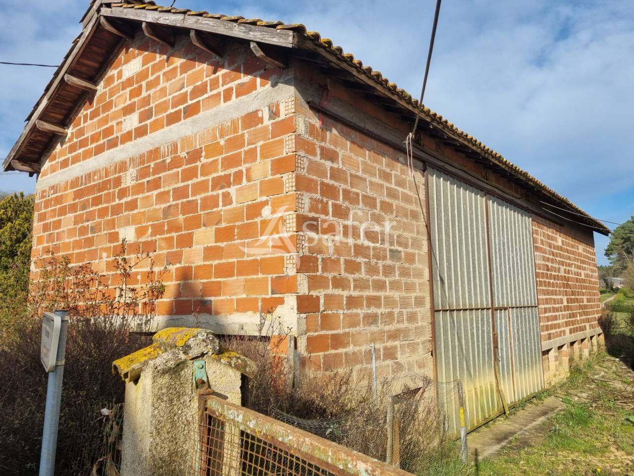 Corps de ferme sur 9 ha Proche Dordogne