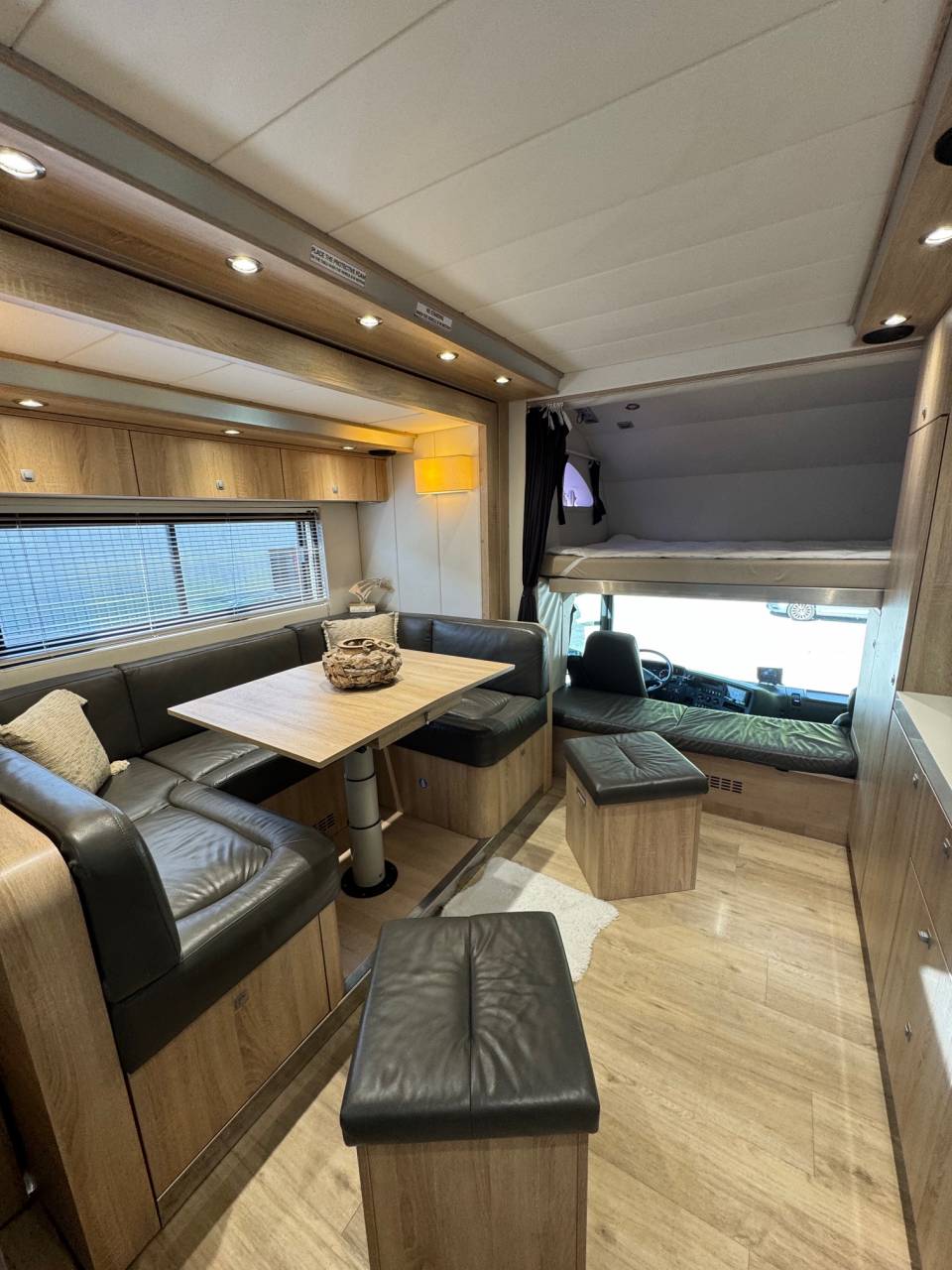 STX 26/380 - 5 chevaux avec pop out et push up