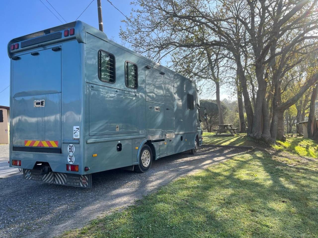 Camion Mercedes 5 chevaux+habitation