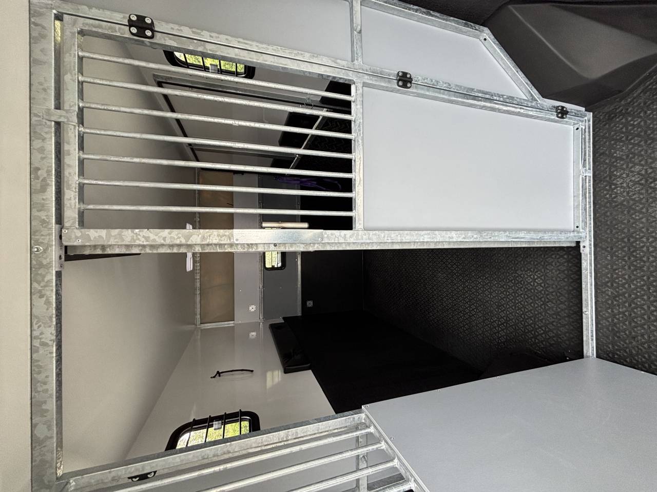 Camion chevaux 2 places garantie 5 ans 