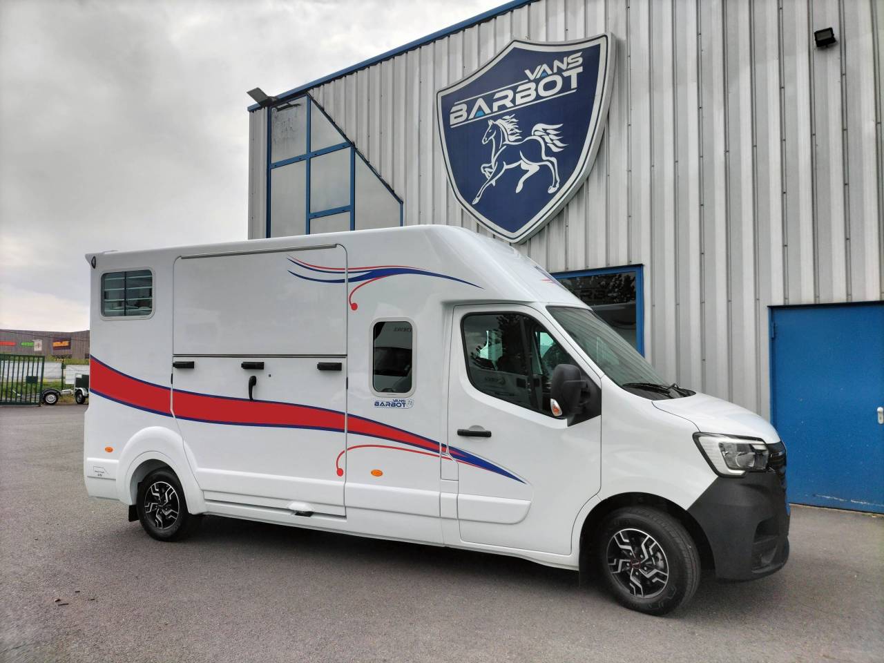 CAMION 2 CHEVAUX 