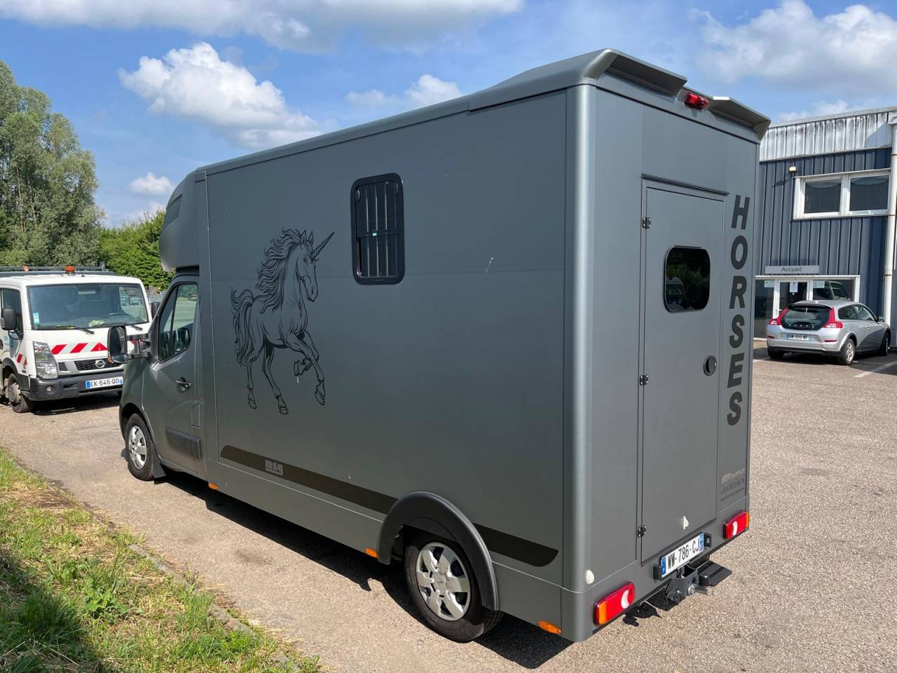 Location camion pour chevaux secteur TOULOUSE
