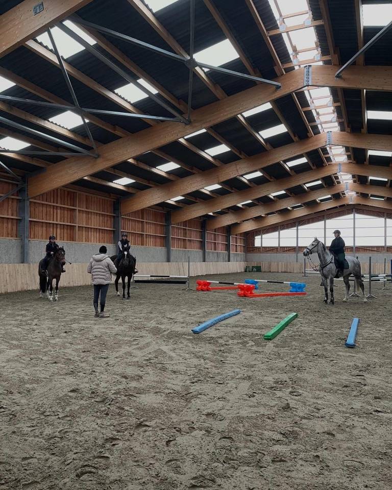 Pensions - comp&eacute;titions - d&eacute;bourrage - commerce 