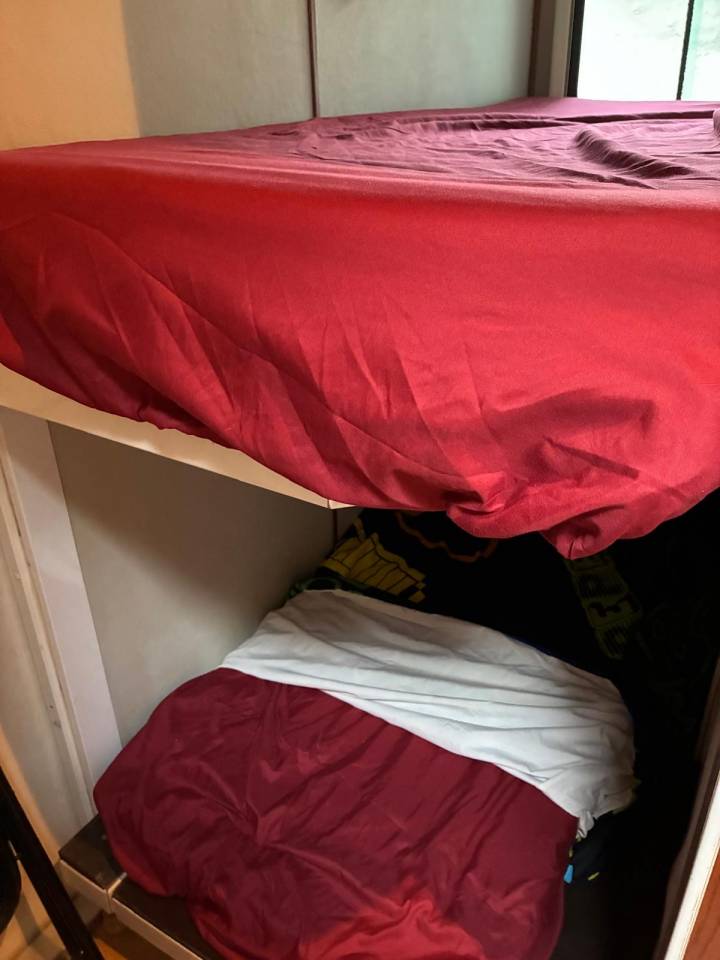 DAF 01/2003 6 chevaux avec appartement 