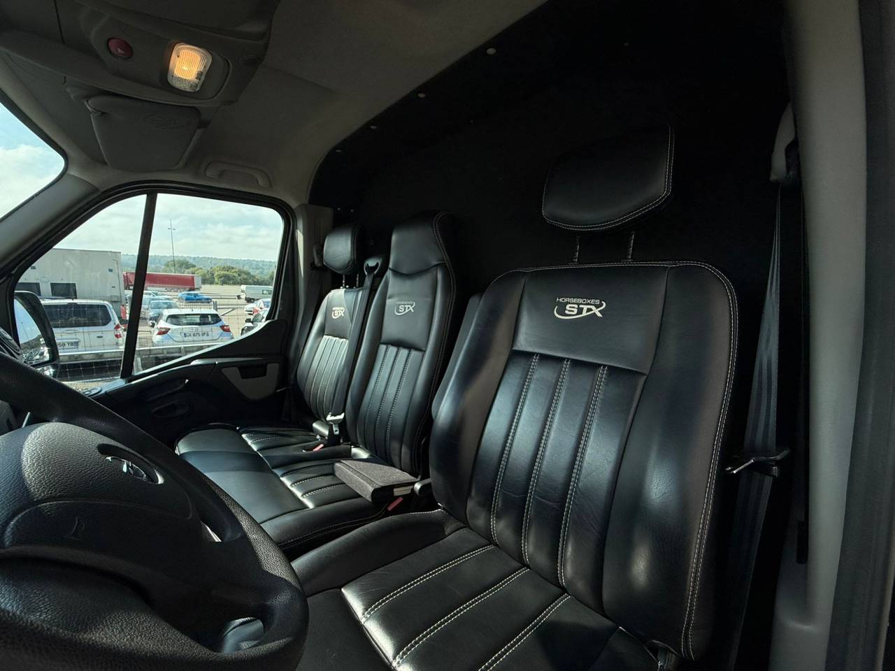 VL STX MOVANO 3P 165CH SELLERIE XL - VENDU