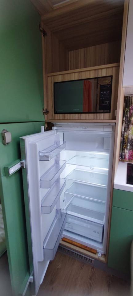 Camion MAN - TGM - pour 5 chevaux avec appartement 