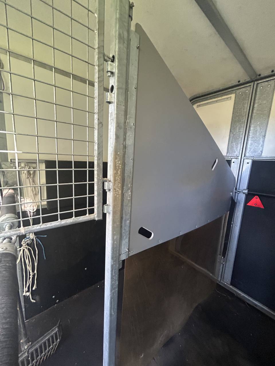  Van Fautras Provan 2 places 