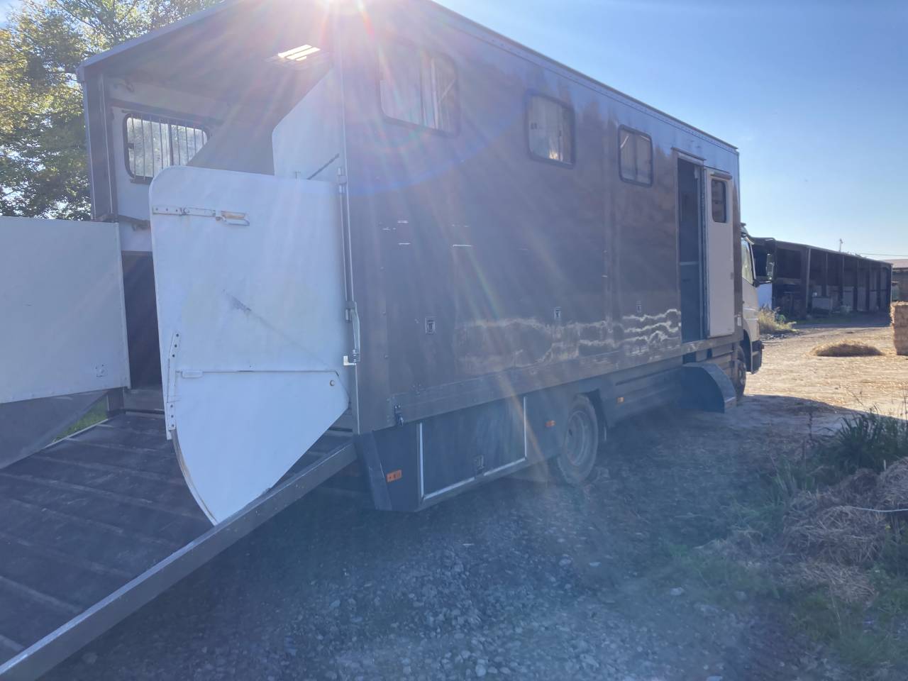 Mercedes Atego 4/5 chevaux 