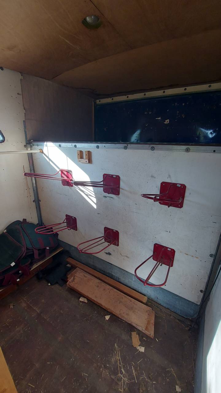 Camion 6 chevaux 5 passagers