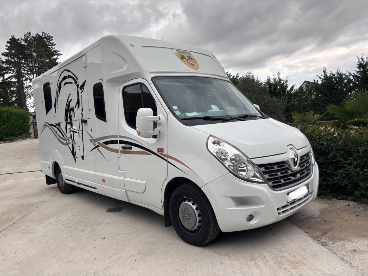 Camion Renault Master carrosserie MTM