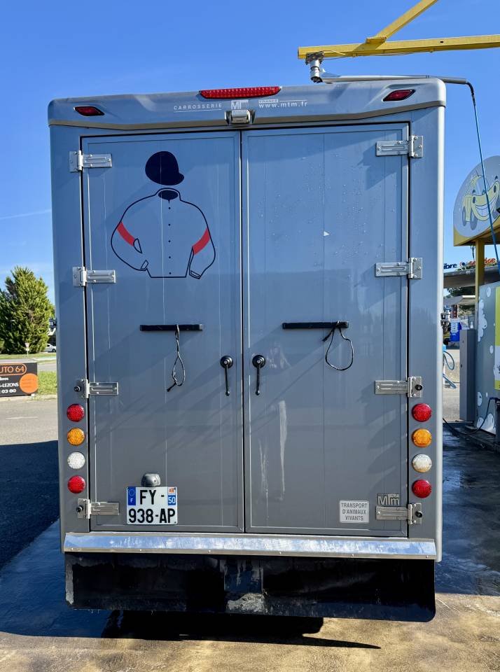 Camion chevaux MTM