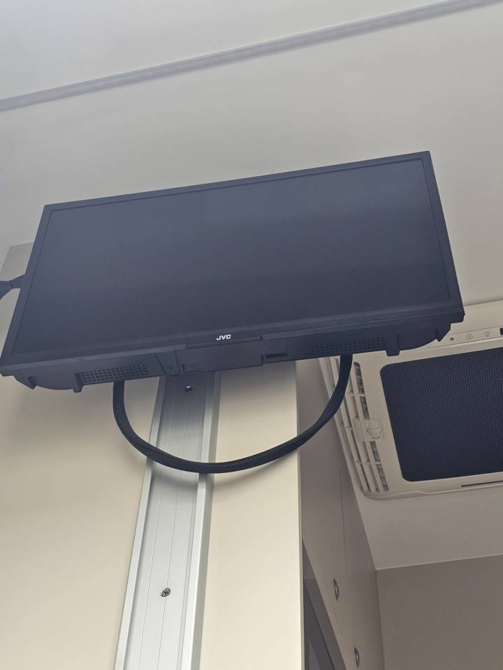 STX Exclusive Trailer pour PL, 3 chevaux + home Car