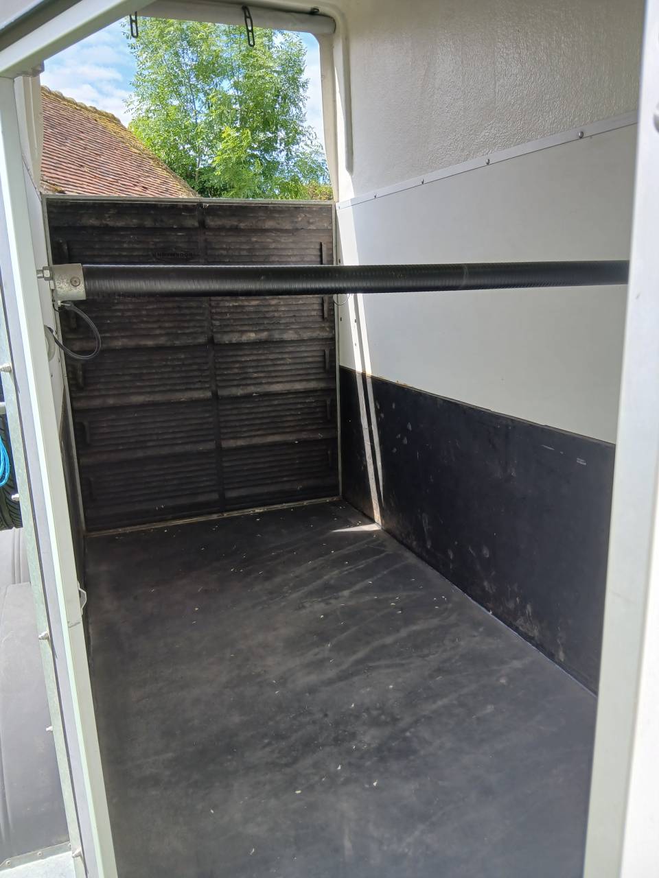 Loue van 1,5place - Belhomert Guéhouville