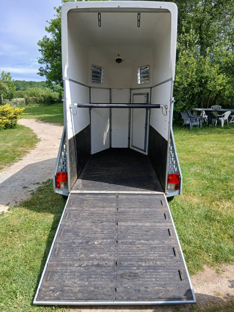 Loue van 1,5place - Belhomert Guéhouville