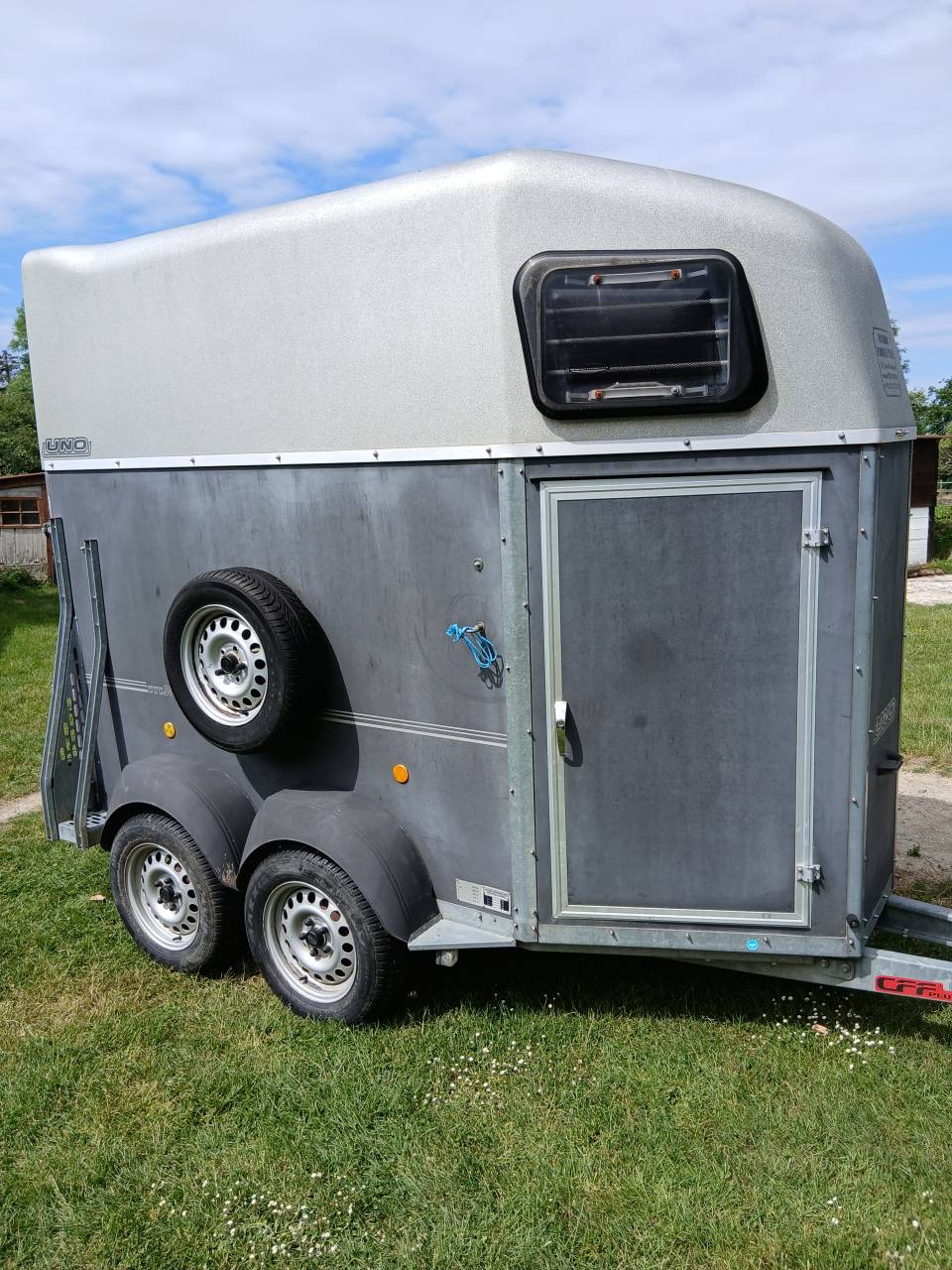 Loue van 1,5place - Belhomert Guéhouville