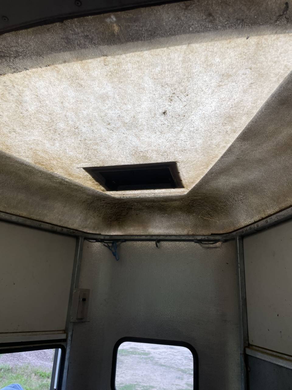 Van ifor Williams 2 places