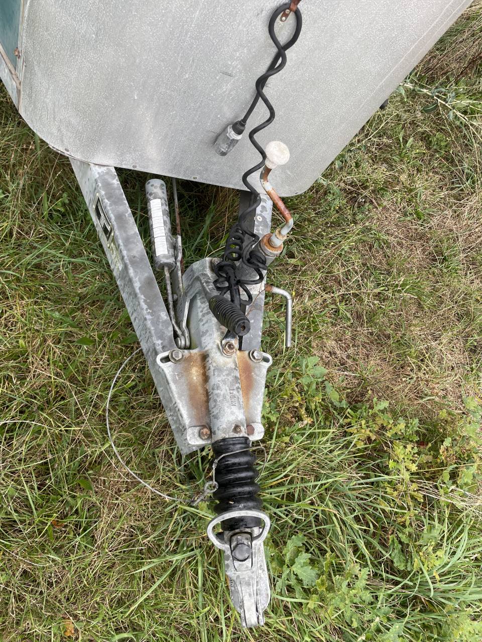 Van ifor Williams 2 places