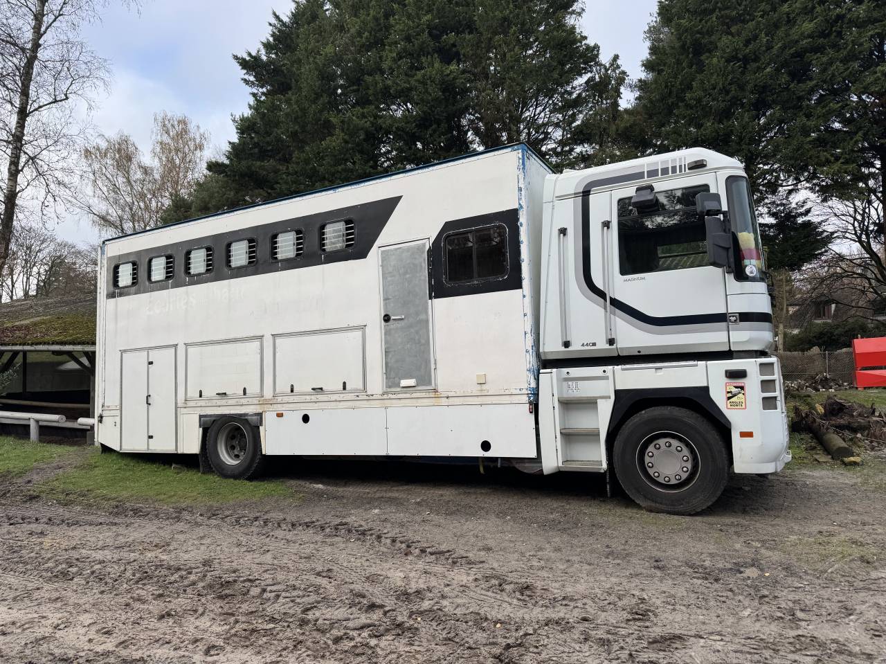 Renault Magnum 7/8 places Home Car