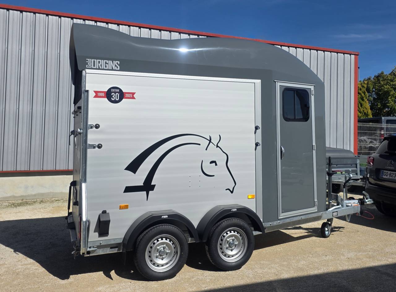 A louer van cheval 1 place 1/2