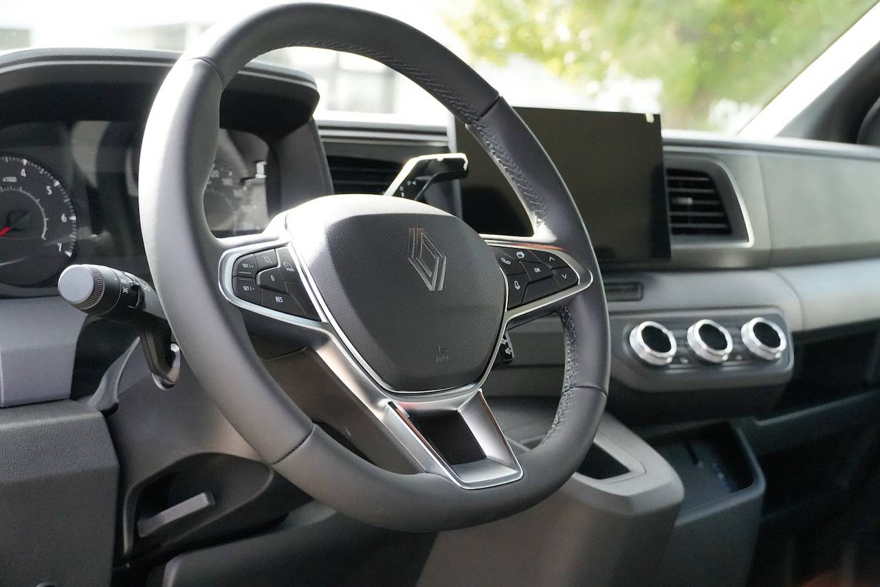 RENAULT MASTER Blue dCi 170 MSG STALLION LIGHT BOITE AUTOMATIQUE