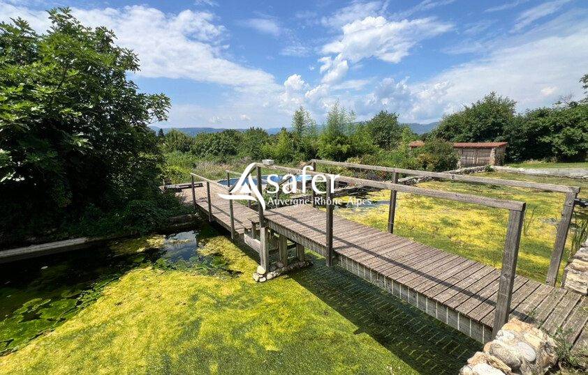 Propriété rurale en pierres de 2 habitations sur 4ha