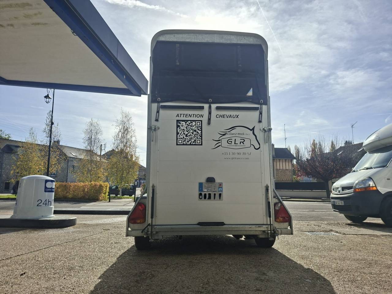 VAN OCCASION – CHEVAL LIBERTE – TOURING ONE –  1.5 PLACES - GRIS - 2024