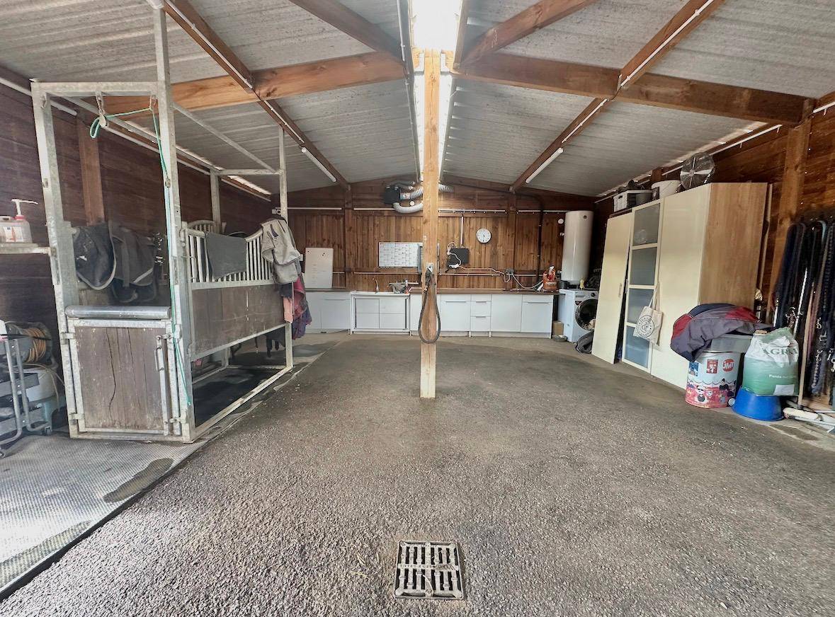 Écurie de neuve sur 5ha coeur Calvados (14) 