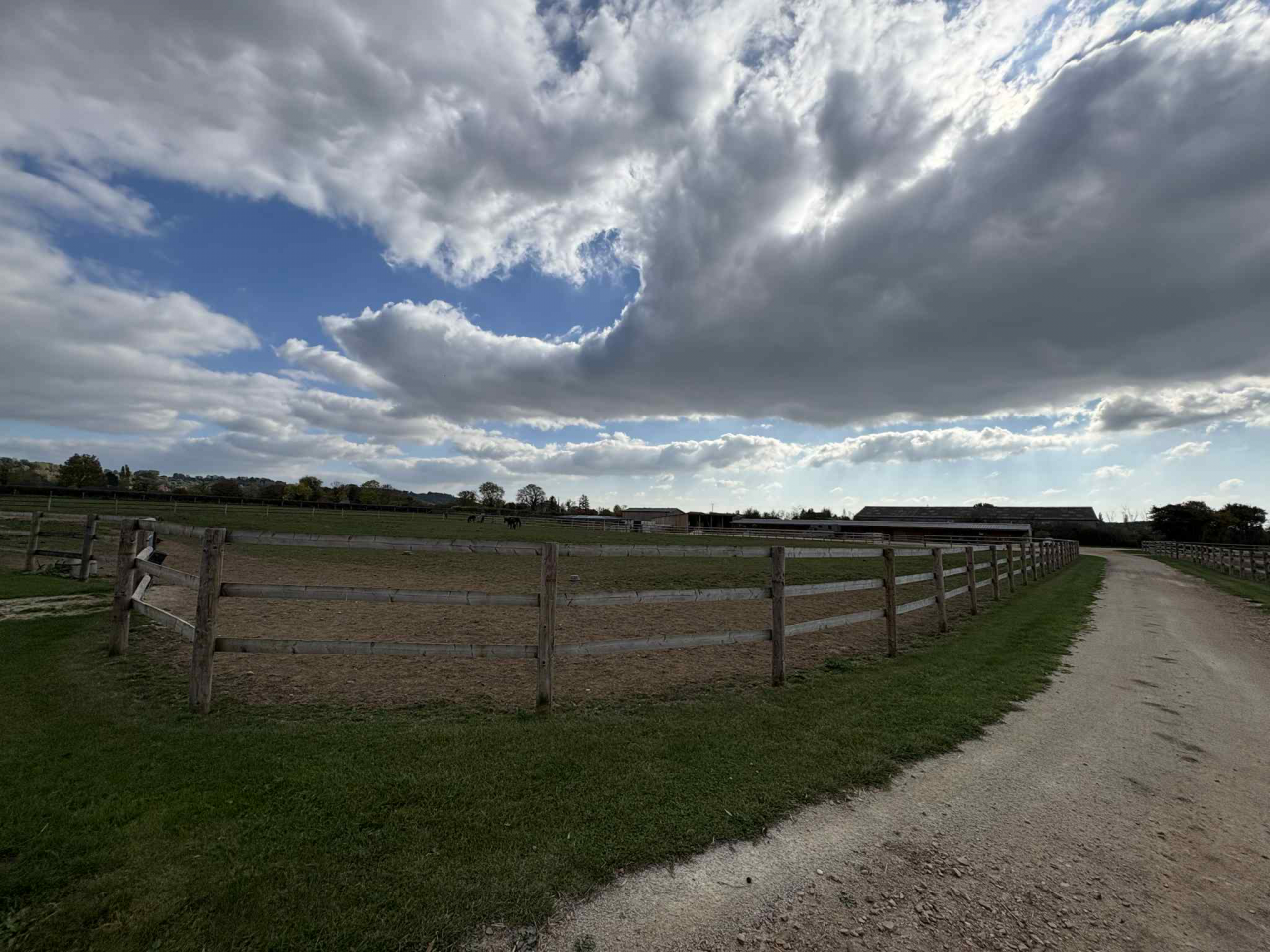 Écurie de neuve sur 5ha coeur Calvados (14) 
